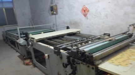 山东闲置印刷设备处理_工厂更新设备处理半自动贴面机_山东闲置资产处理_Feijiu网(中国废旧物资网)
